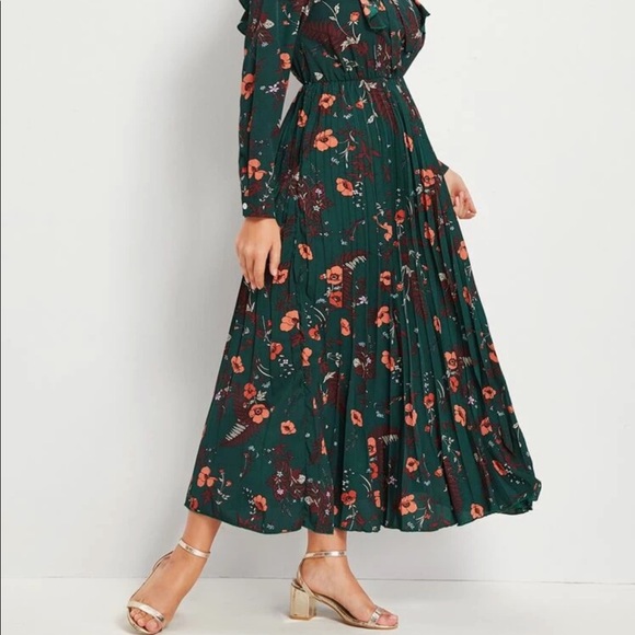 Tie neck floral print dress - Picture 5 of 8